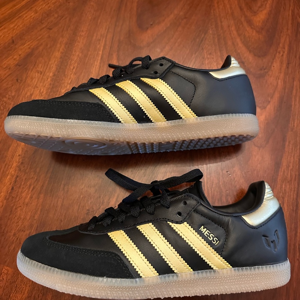 Adidas Samba x Lionel Messi Triunfo Dorado Black Gold Big Kids 5.5 Shoes